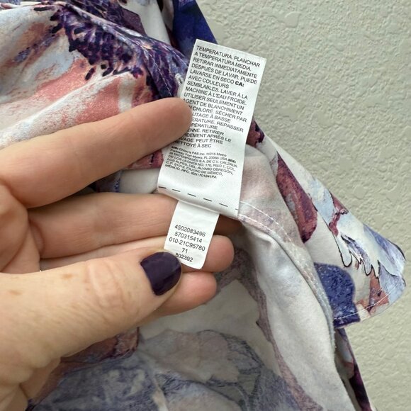 Chicos No Iron Fitted Stretch Floral Long Sleeve Button Up Shirt Womens sz 8 (1) - Picture 5 of 8